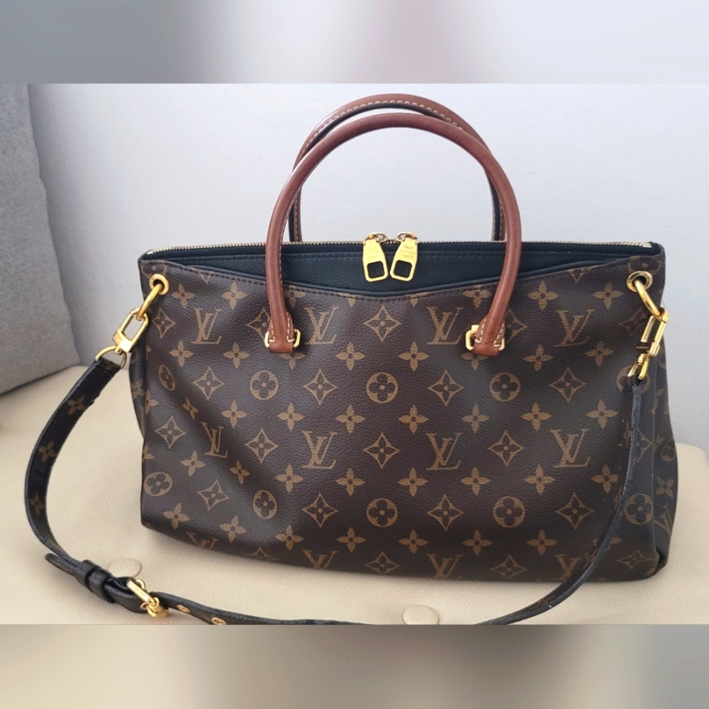 Authentic Louis Vuitton Pallas MM Monogram Canvas Black Leather Adjustable Strap